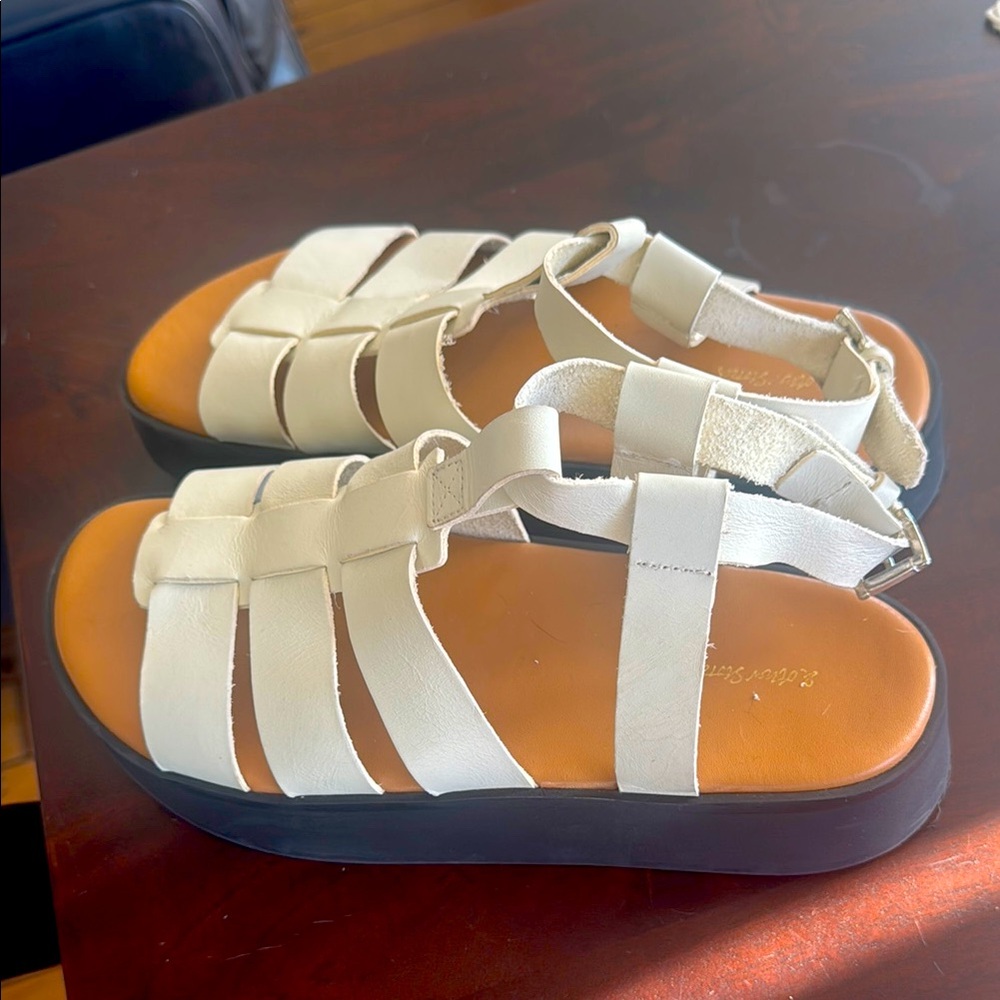 & Other Stories Cream Sandals